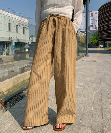 ウェールシアサーカーストライプワイドパンツ