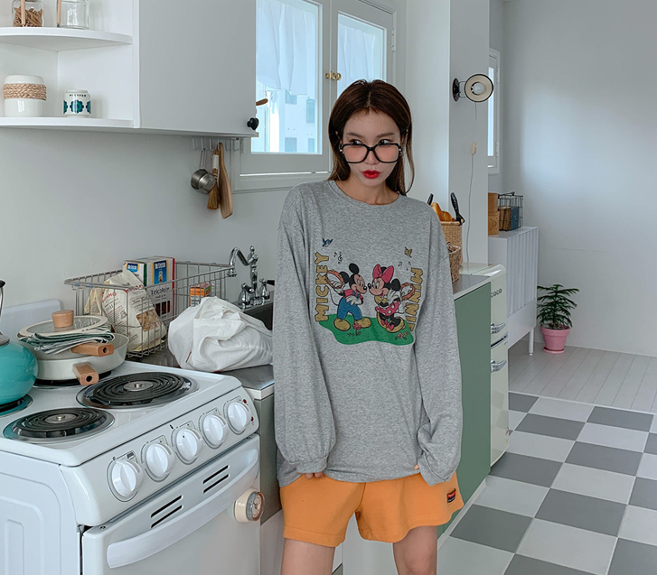 ダンシングミッキーナソム長袖ロングTシャツ