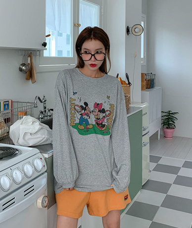 ダンシングミッキーナソム長袖ロングTシャツ