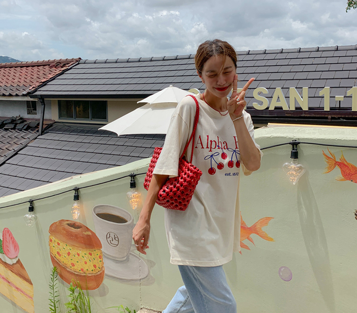 チェリーフルーツ捺染半そでティーシャツ