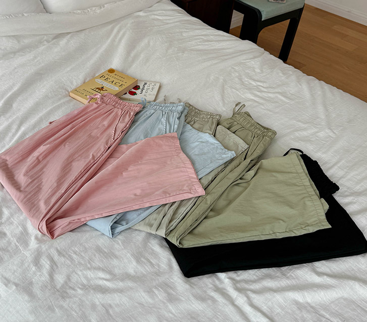 ハルピンタックナイロンバンディングワイドパンツ