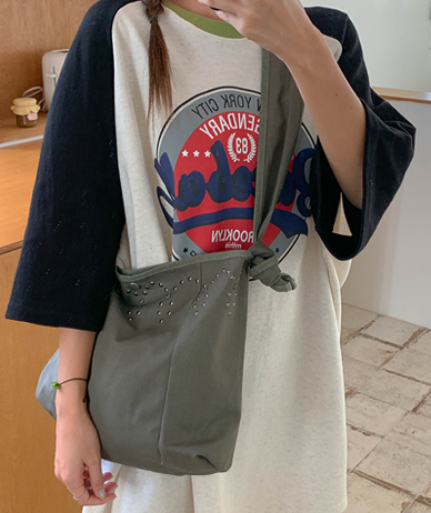ステイピッツショルダーバッグ