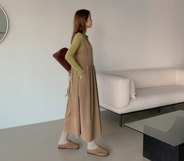 コニーコーデュロイ袖なしロングワンピース