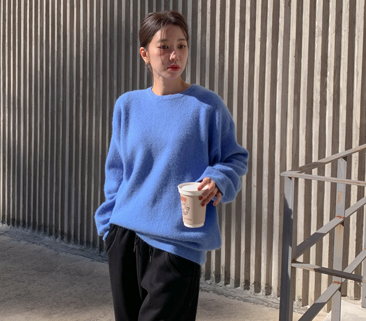 ソフェラウンドネックニット