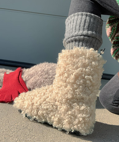 パニーポーグルがアグブーツ