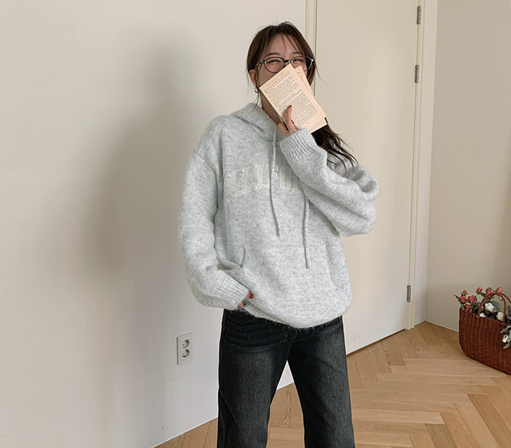 タカレタリングウールフードニット