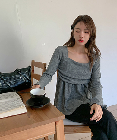 リブスクエアネックフレアゴルジニットTシャツ