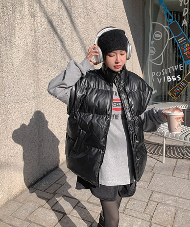 [男女共用]フェリーレザーオーバーフィットウェロンパディングベスト