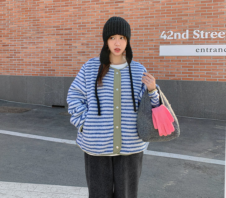 国谷ダンガラダンブルポーグルジャンパ