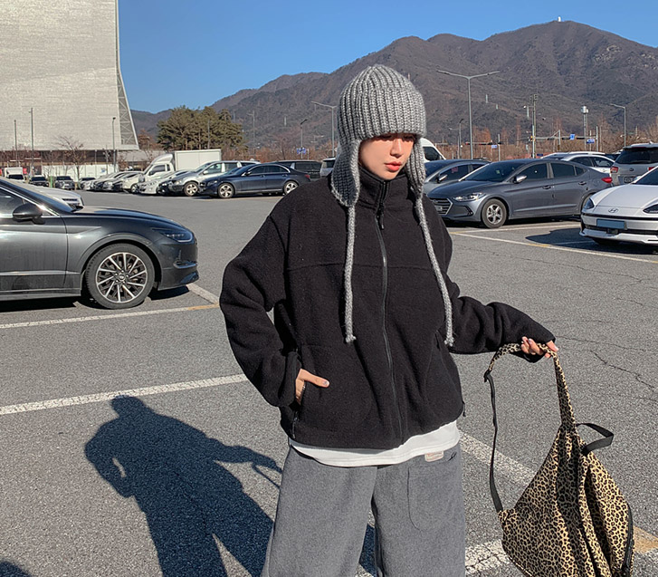 トゥグハイネック切開フリースザップアップジャンパ