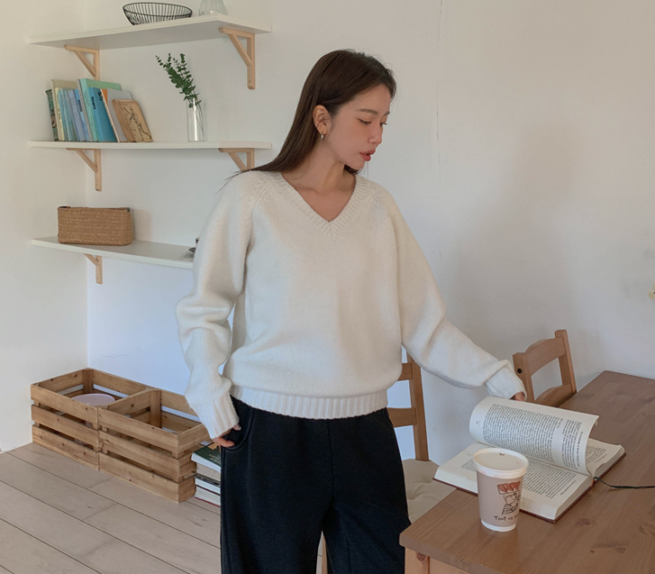 ミテンブイネック ウールニット