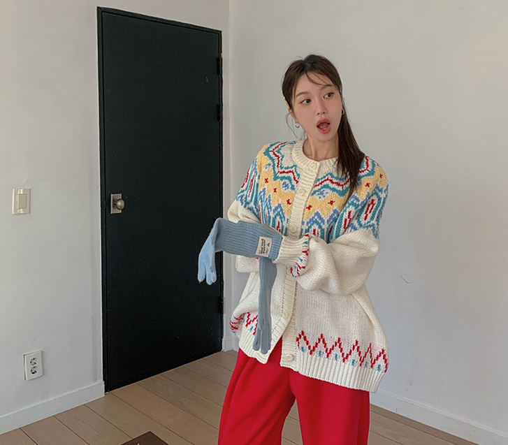 カムノルティックパタンニットウールカーディガン