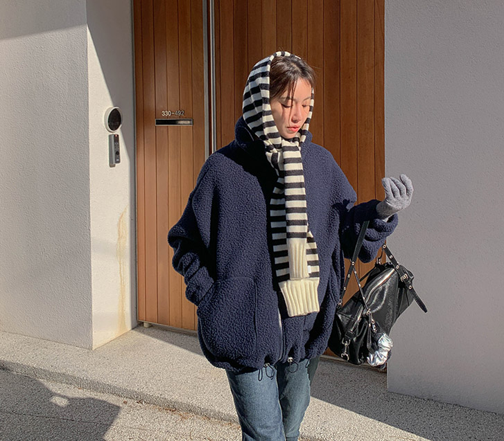 ハグダンブルフリースハイネックザップアップジャンパ