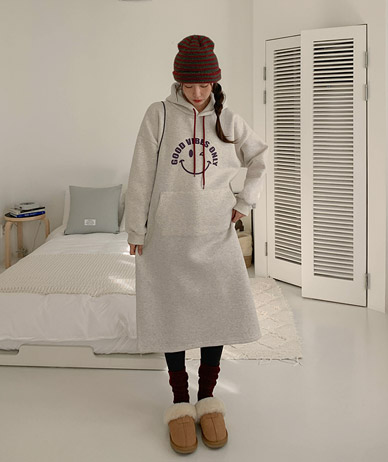 スマイリー 汚染 起毛 フード ロングワンピース