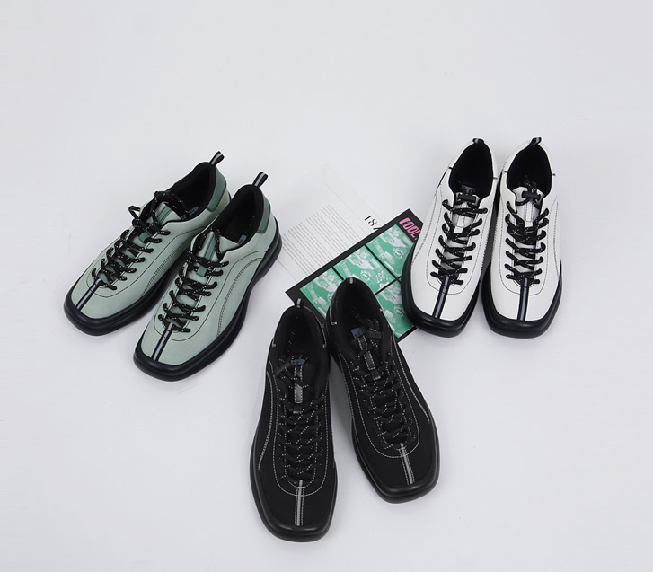 ループスシューズ