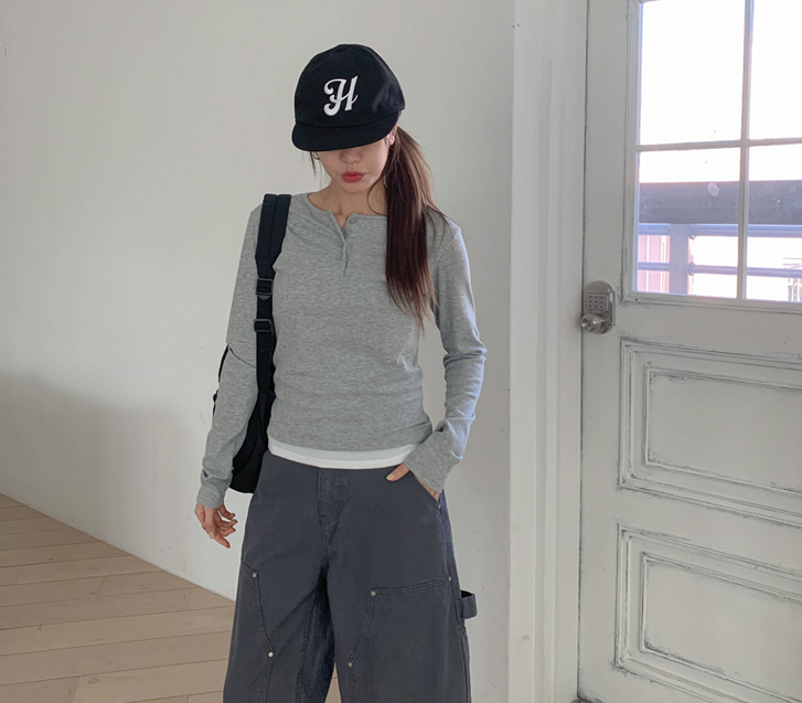 ニコレイヤードボタンゴルジ長袖ティーシャツ