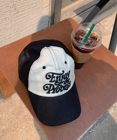 エンジョイ刺繍配色キャップ