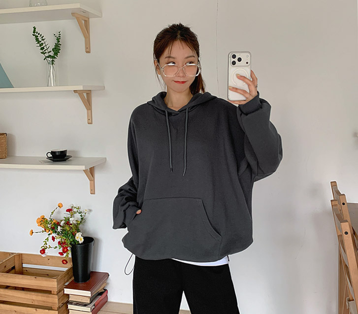 ロインストッパーストリングフードティーシャツ