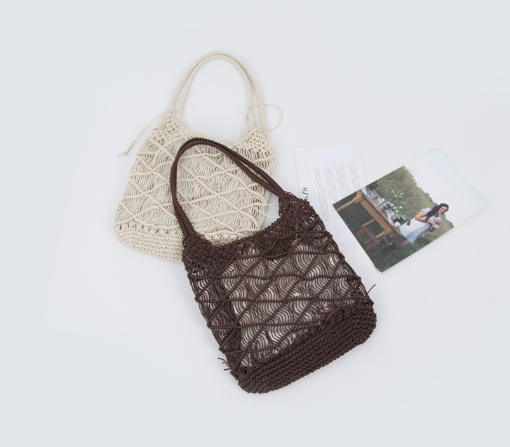 セコサマーポーチノットバッグ