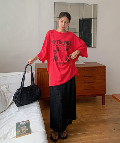 ケイティ・ナソム・トイム半そでロングTシャツ