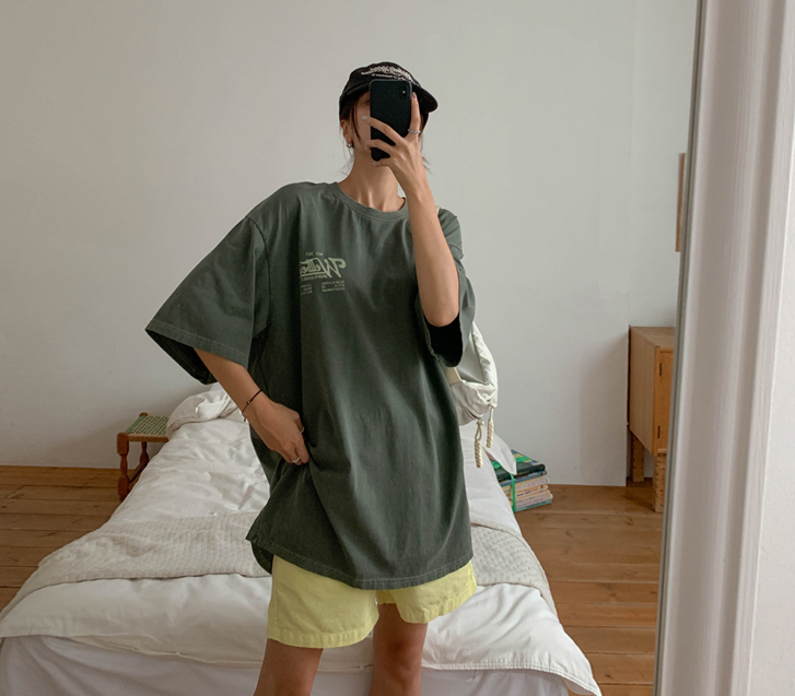 [男女共用]ウェルレタリングナ塩ピグメント半そでロングTシャツ
