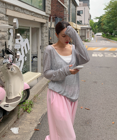 ディープブイネックウール長袖ティーシャツ
