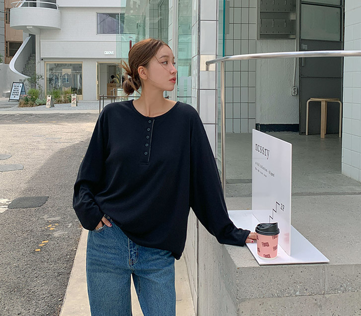 アワーヘンリーネック配色ボタン両面長袖Tシャツ
