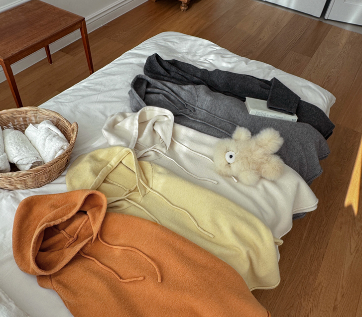 メオストーンロングフードニット