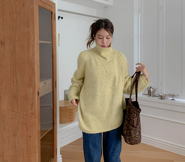 モートアンバルラグランポロニット