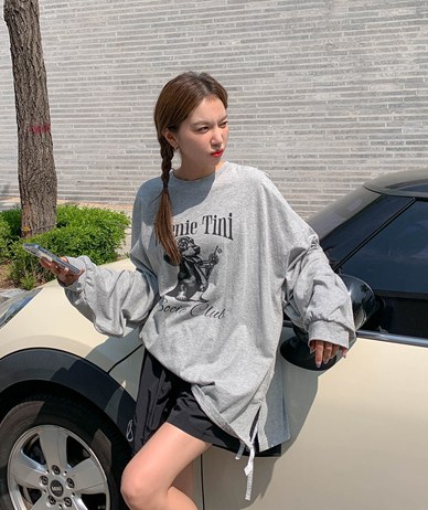 パッピーナットトゥーム長袖ロングTシャツ