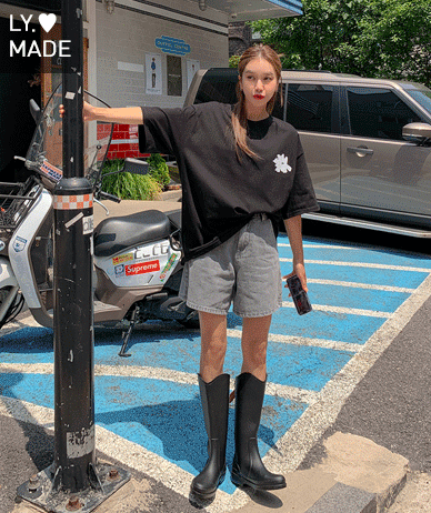 [男女共用]フラワースケッチ ナソム半そで ロングTシャツ