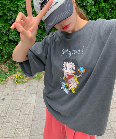 [男女共用]ゴージャス・ナギルピグメント半そでティーシャツ
