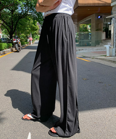コリーピンタックバルーンバンディングワイドパンツ