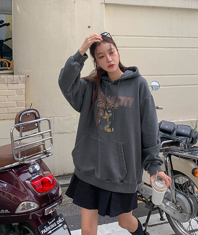 [男女共用]シティナギルピグメントウォッシングフードティーシャツ