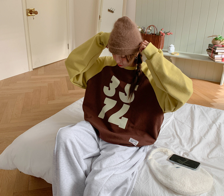 3574 汚染ラグラン配色ラベルトレーナー