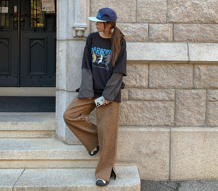 モンベル虎皮バンディングトゥームワイドパンツ