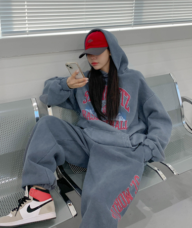 モリッツナフィルピグ起毛フードティーシャツ