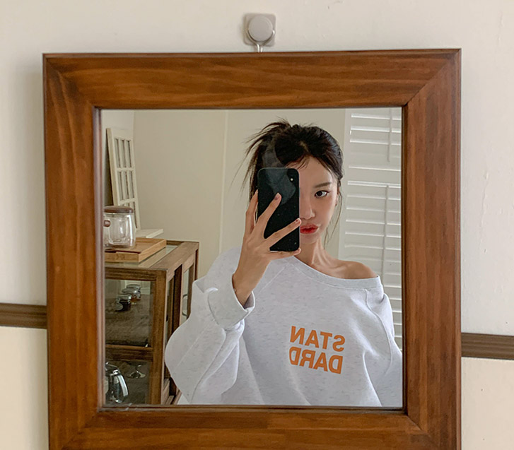 スタンダードレタリング両面ラグラン起毛トレーナー