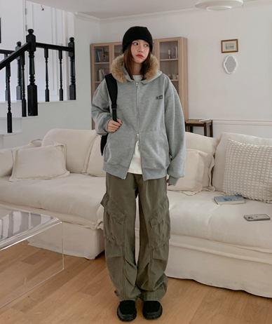 ラクーンツウェーフードザップアップジャンパ