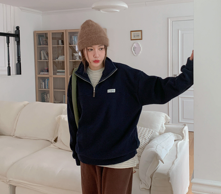 シグネチャーフリースハイネック反集業