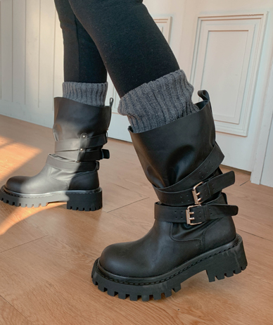 アンサーバックルブーツ