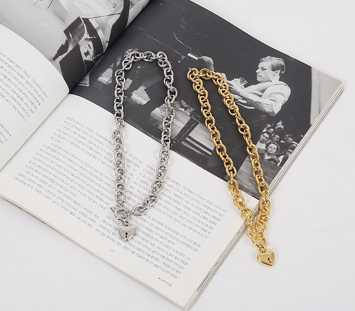 ピコラブネックレス