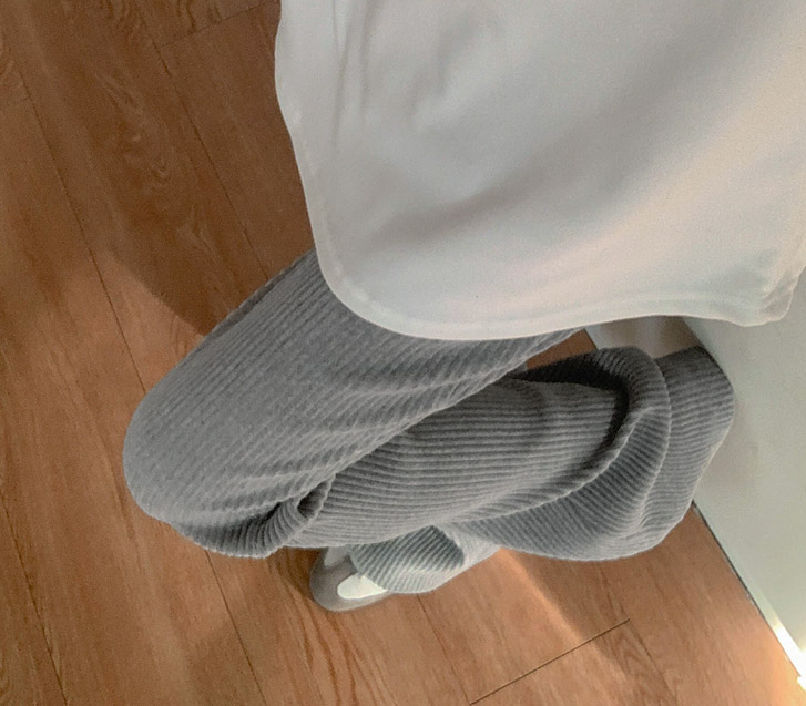 モットベロアゴルジバンディングブーツカットパンツ