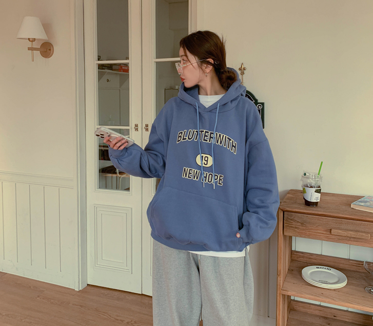 ナインティンナソルヤンギモフードティーシャツ