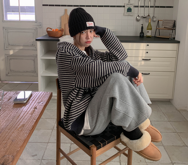 パークダンガラニットフードジップアップ