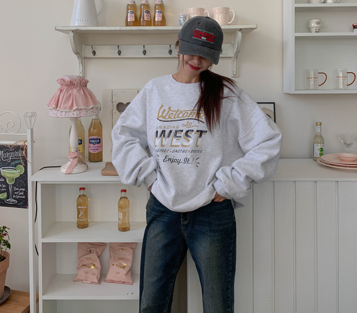 [ニンニク共用]ウェルカムナギルバクシー起毛トレーナー