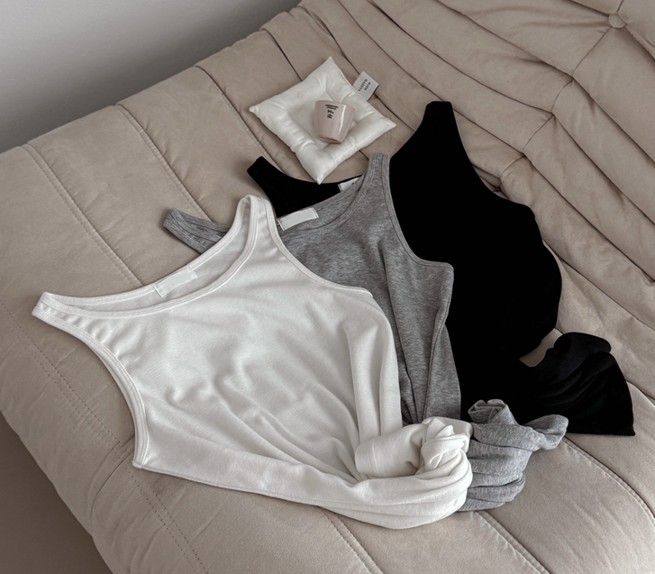 メロソフトUネック袖なし