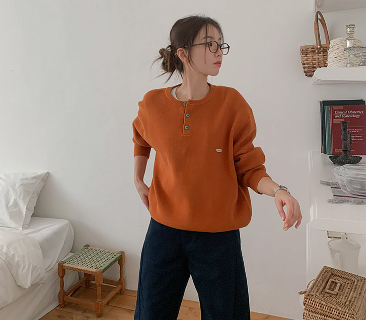 [男女共用]モーダルヘンリーネックオーバーフィットラウンドネックニット