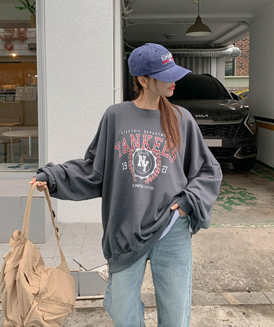 ヤンキースナフィルオーバーフィットロングトレーナー
