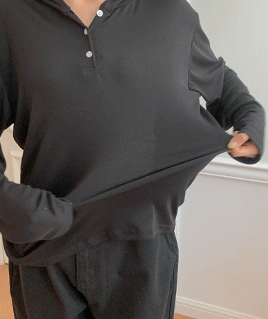 ベラボタン長袖フードティーシャツ